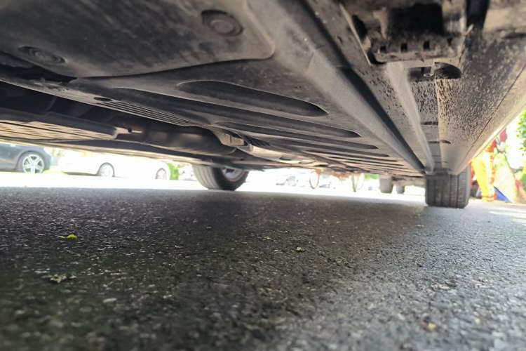 Used Mercedes-Benz C-Class 2015 C 180 L Sport Edition Chassis Front Left