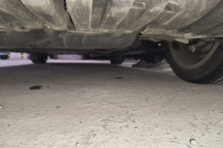 Used Mercedes-Benz C-Class 2015 C 200 station wagon Chassis Front Left
