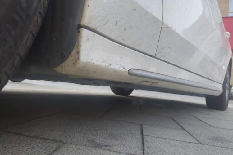 Used Mercedes-Benz C-Class 2015 C 180 L Sport Edition Chassis Front Left