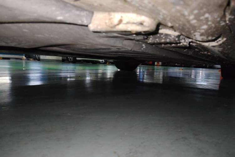 Used Mercedes-Benz C-Class 2015 Revised C 200 L Sport Edition Chassis Front Left