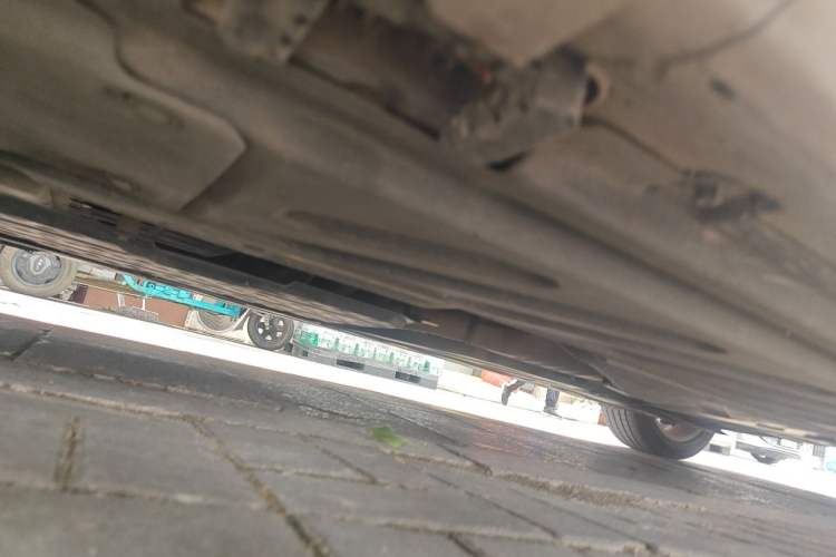 Used Mercedes-Benz C-Class 2015 Revised C 200 L Sport Edition Chassis Front Left