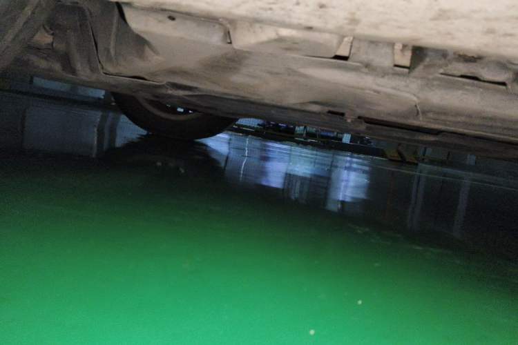 Used Mercedes-Benz C-Class 2015 C 200 L Chassis Front Left