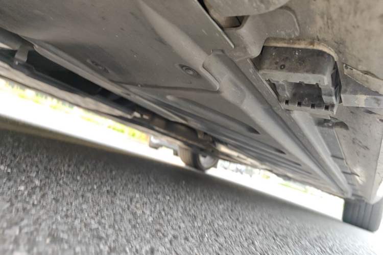 Used Mercedes-Benz C-Class 2015 C 260 L Sport Edition Chassis Front Left