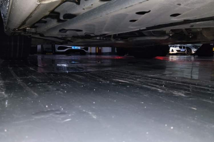 Used Mercedes-Benz C-Class 2015 C 200 Sport Edition Chassis Front Left