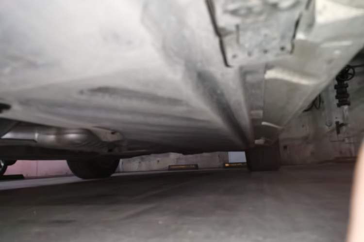Used Mercedes-Benz C-Class 2015 C 200 Sport Edition 4MATIC Chassis Front Left