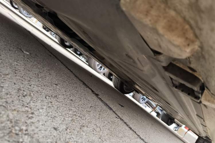Used Mercedes-Benz C-Class 2015 C 200 L 4MATIC Sport Edition Chassis Front Left