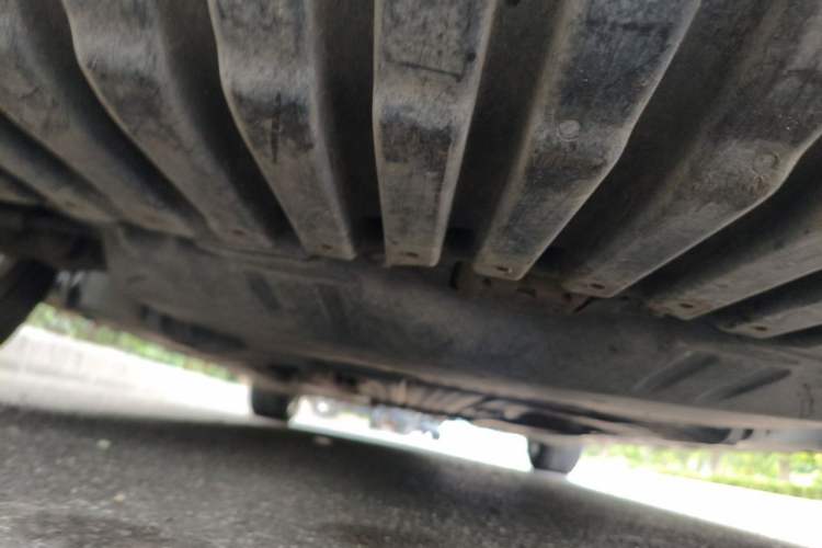 Used Mercedes-Benz C-Class 2015 C 200 L Chassis Front