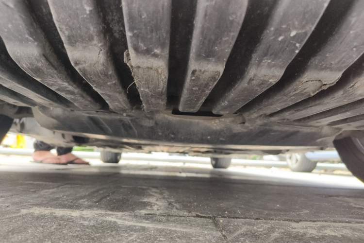 Used Mercedes-Benz C-Class 2015 C 200 L Chassis Front
