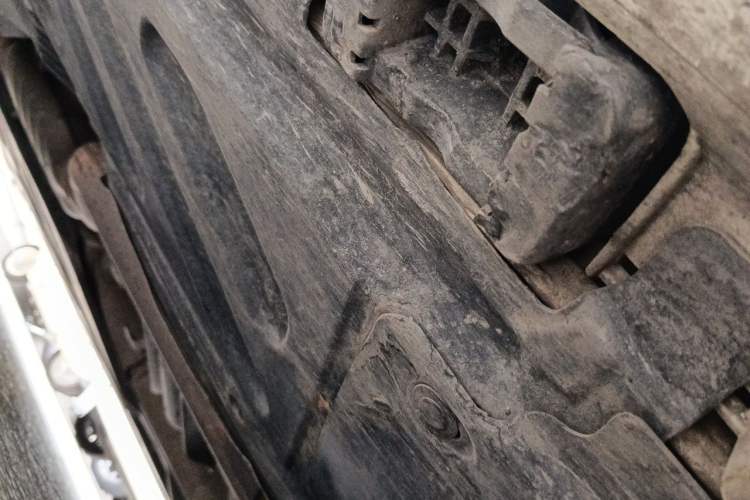 Used Mercedes-Benz C-Class 2015 Facelift C 180 L Chassis Front Right