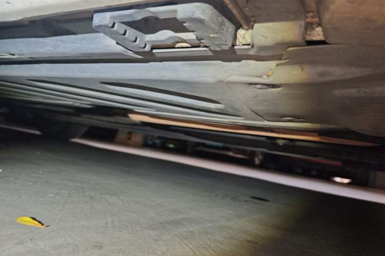 Used Mercedes-Benz C-Class 2015 Facelift C 200 L Chassis Front Right
