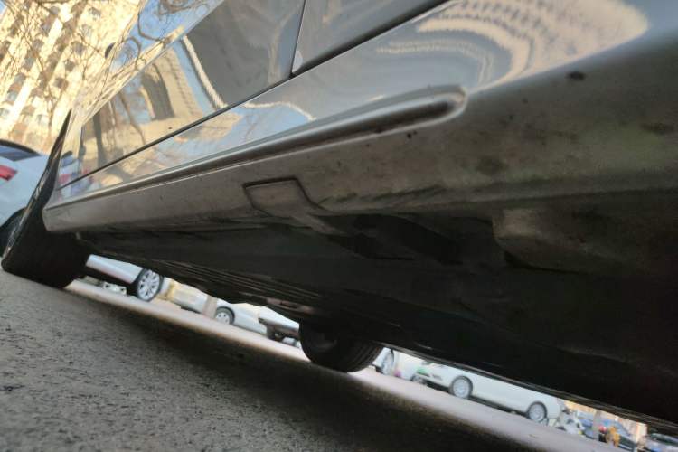 Used Mercedes-Benz C-Class 2015 C 200 Sport Edition 4MATIC Chassis Front Right