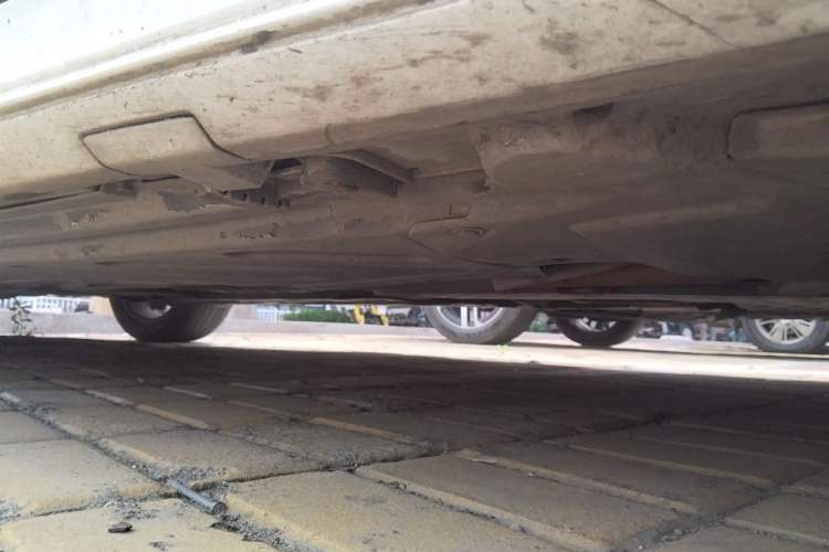 Used Mercedes-Benz C-Class 2015 C 200 Sport Edition Chassis Front Right