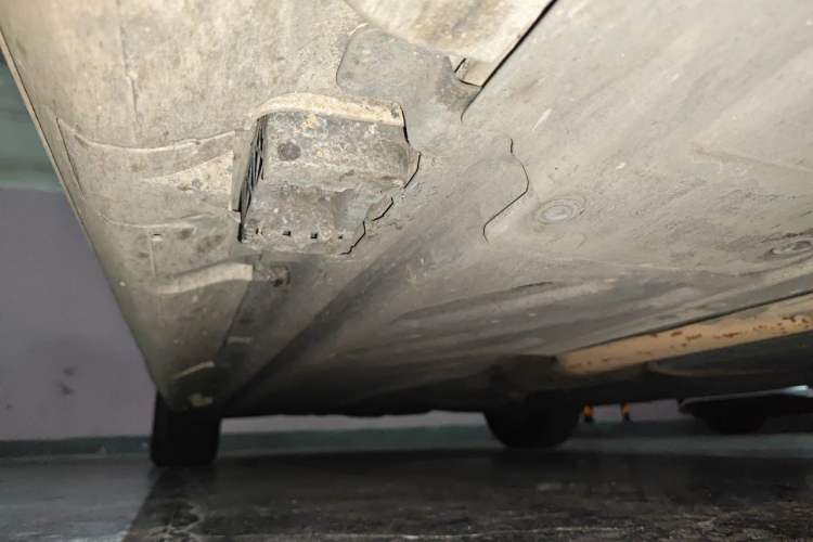 Used Mercedes-Benz C-Class 2015 C 200 Sport Edition Chassis Front Right