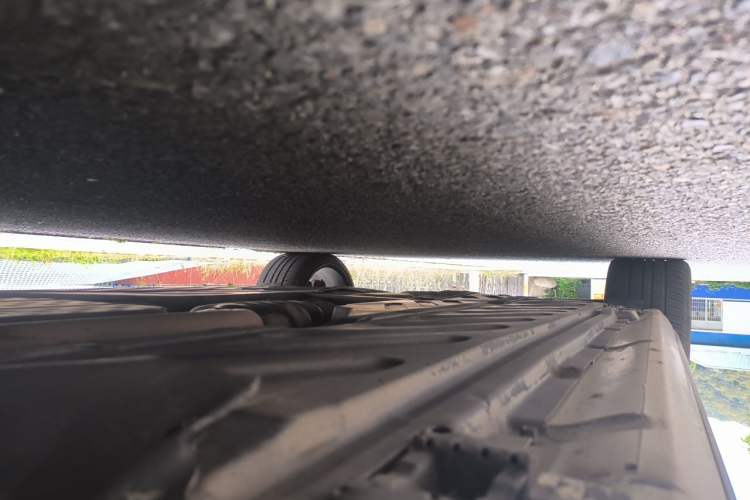 Used Mercedes-Benz C-Class 2015 C 200 Sport Edition Chassis Front Right