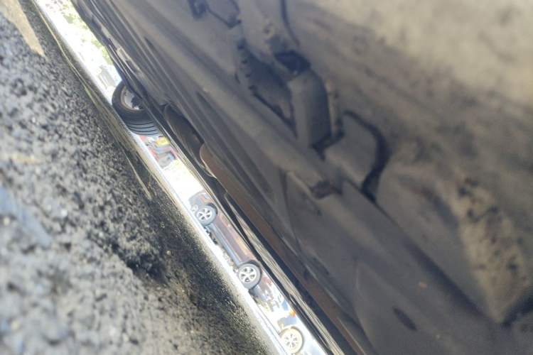 Used Mercedes-Benz C-Class 2015 Revised C 200 L Sport Edition Chassis Front Right