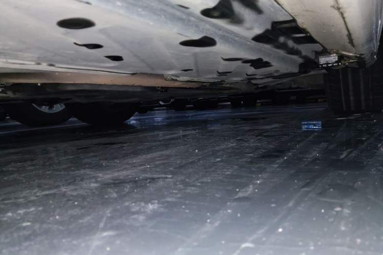 Used Mercedes-Benz C-Class 2015 C 200 Sport Edition Chassis Front Right