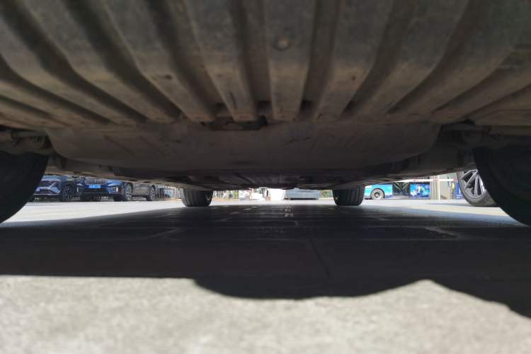 Used Mercedes-Benz C-Class 2015 C 200 station wagon Chassis Front