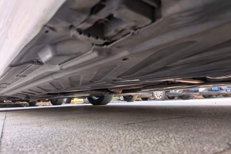 Used Mercedes-Benz C-Class 2015 C 200 Sport Edition Chassis Rear Left