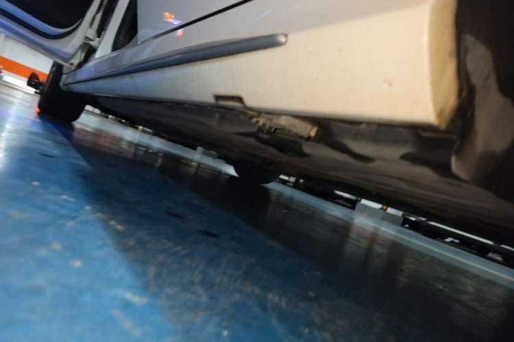 Used Mercedes-Benz C-Class 2015 C 200 L Sport Edition Chassis Rear Left