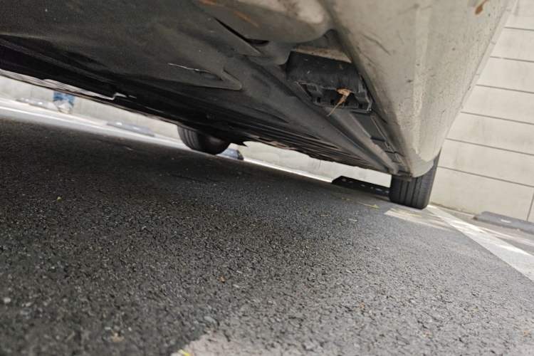 Used Mercedes-Benz C-Class 2015 Facelift C 200 L Chassis Rear Left