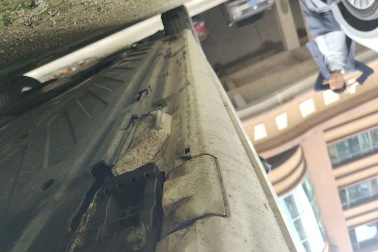Used Mercedes-Benz C-Class 2015 C 200 Sport Edition Chassis Rear Left