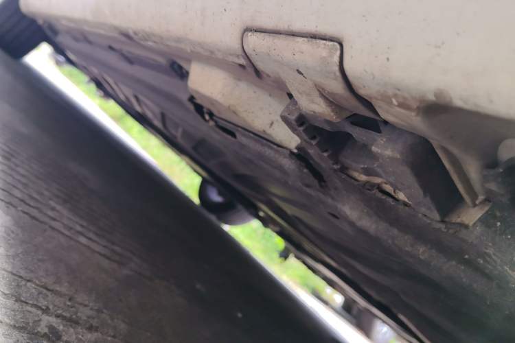 Used Mercedes-Benz C-Class 2015 C 200 station wagon Chassis Rear Left