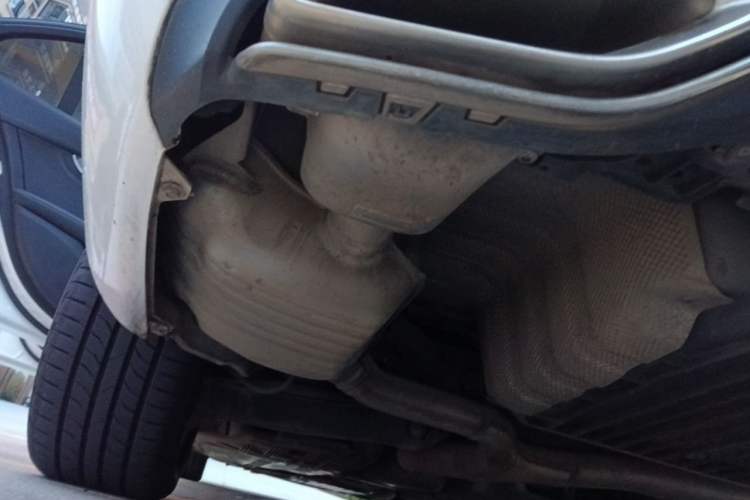 Used Mercedes-Benz C-Class 2015 C 200 L Chassis Rear Left