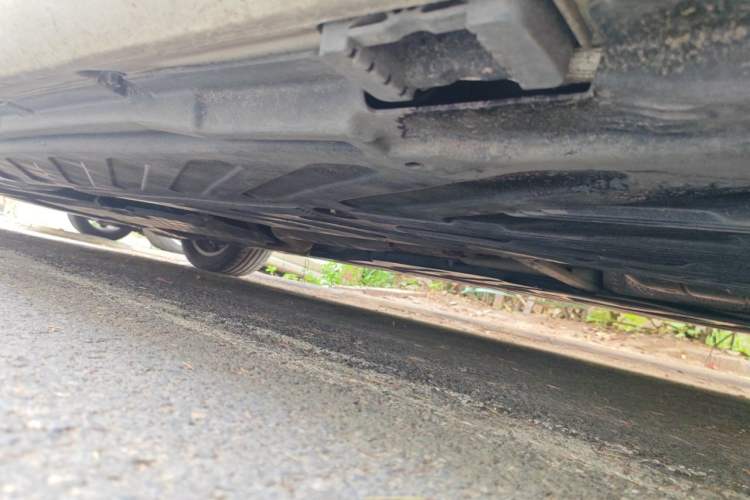 Used Mercedes-Benz C-Class 2015 Facelift C 200 L Chassis Rear Left