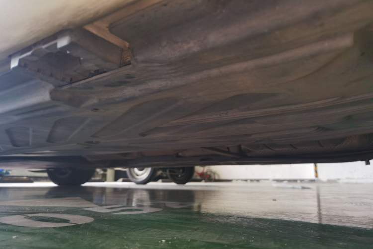 Used Mercedes-Benz C-Class 2015 Facelift C 200 L Chassis Rear Left