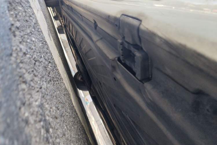 Used Mercedes-Benz C-Class 2015 Revised C 200 L Sport Edition Chassis Rear Left