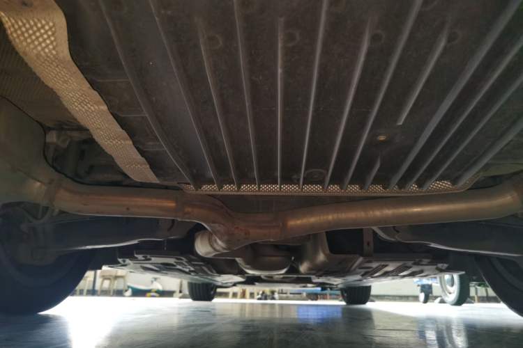 Used Mercedes-Benz C-Class 2015 Facelift C 200 L Chassis Rear