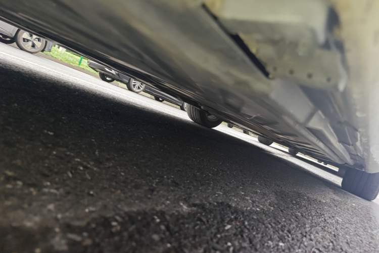 Used Mercedes-Benz C-Class 2015 C 200 L Chassis Rear Right