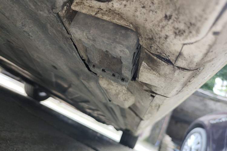 Used Mercedes-Benz C-Class 2015 C 200 Sport Edition Chassis Rear Right