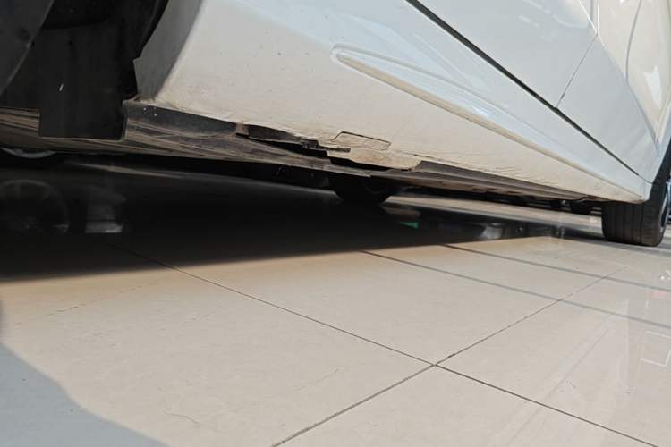 Used Mercedes-Benz C-Class 2015 C 300 Sport Edition Chassis Rear Right
