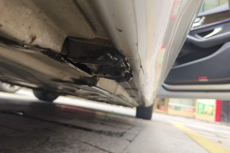 Used Mercedes-Benz C-Class 2015 C 200 L Chassis Rear Right