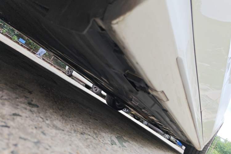 Used Mercedes-Benz C-Class 2015 C 300 L Sport Edition Chassis Rear Right