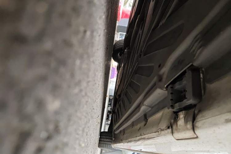 Used Mercedes-Benz C-Class 2015 Facelift C 180 L Chassis Rear Right