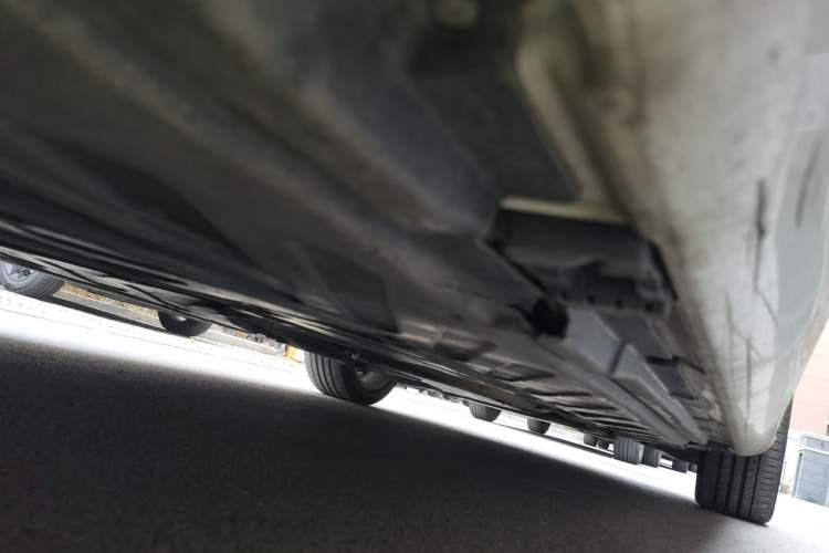 Used Mercedes-Benz C-Class 2015 C 260 L Chassis Rear Right