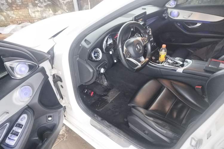 Used Mercedes-Benz C-Class 2015 C 200 Sport Edition Driver Seat