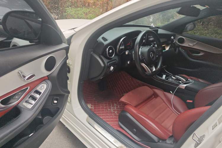 Used Mercedes-Benz C-Class 2015 C 200 Sport Edition Driver Seat