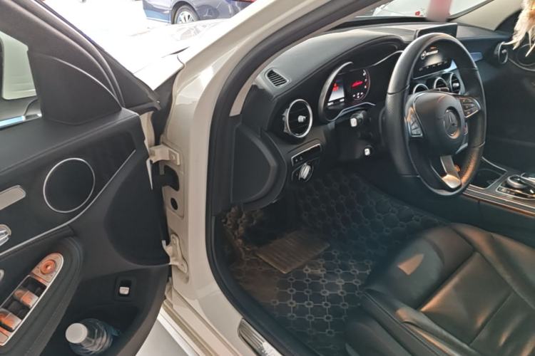 Used Mercedes-Benz C-Class 2015 C 260 L Sport Edition Driver Seat