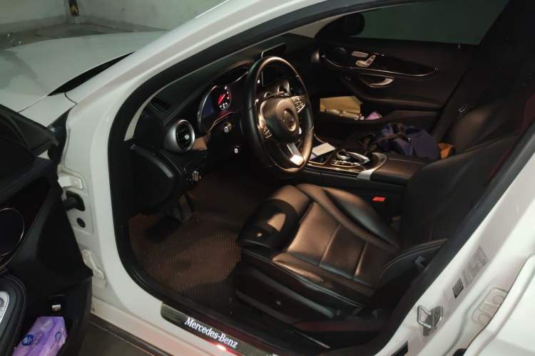Used Mercedes-Benz C-Class 2015 C 200 L Driver Seat