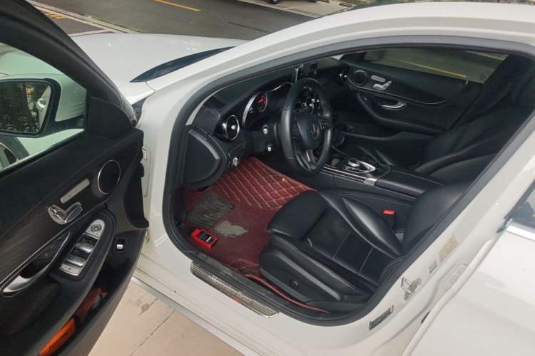 Used Mercedes-Benz C-Class 2015 Revised C 200 L Sport Edition Driver Seat