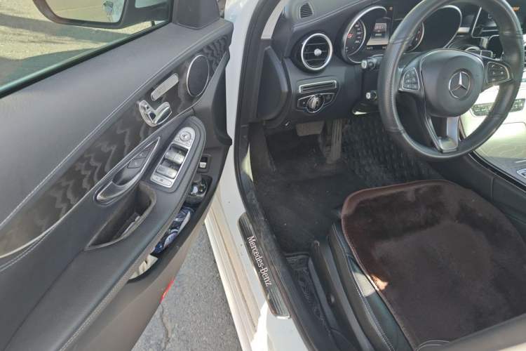 Used Mercedes-Benz C-Class 2015 Revised C 200 L Sport Edition Driver Seat