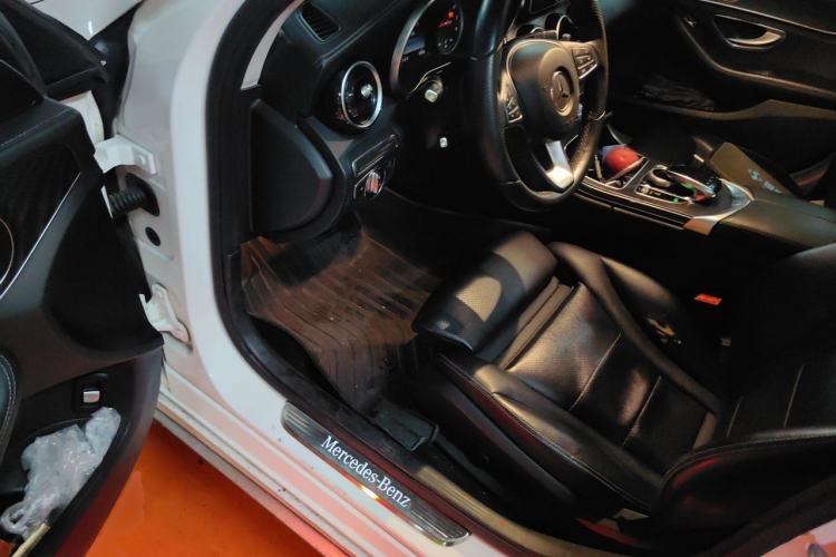Used Mercedes-Benz C-Class 2015 Revised C 200 L Sport Edition Driver Seat