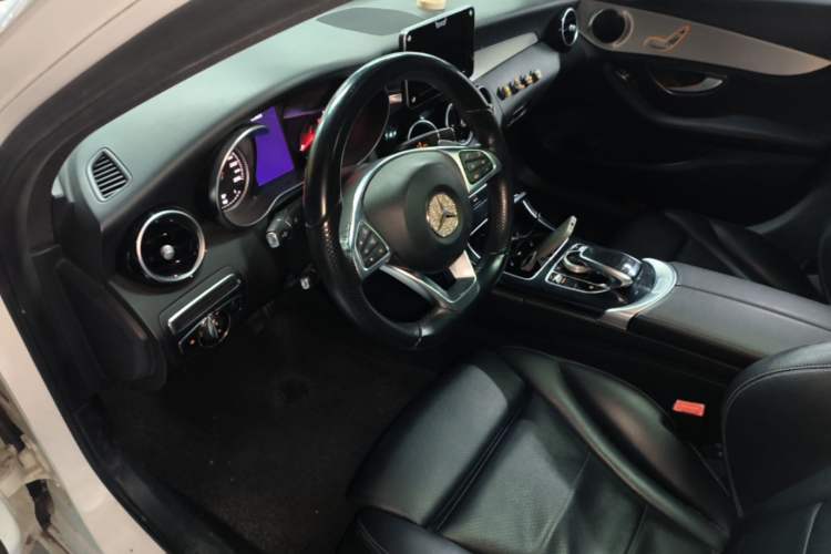 Used Mercedes-Benz C-Class 2015 C 200 Sport Edition Driver Seat