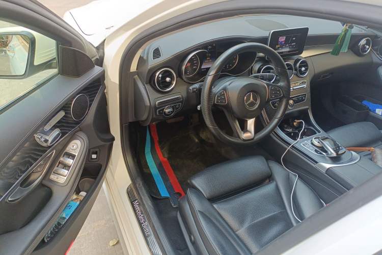 Used Mercedes-Benz C-Class 2015 Revised C 200 L Sport Edition Driver Seat