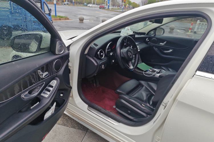 Used Mercedes-Benz C-Class 2015 Restyled C 180 L Sport Edition Driver Seat