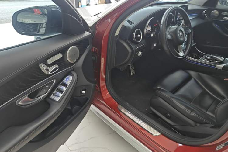 Used Mercedes-Benz C-Class 2015 C 200 L Sport Edition Driver Seat