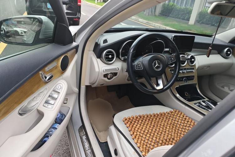 Used Mercedes-Benz C-Class 2015 C 200 L Driver Seat